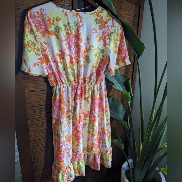 NWOT Vero Moda bright faux wrap dress - Picture 5 of 7